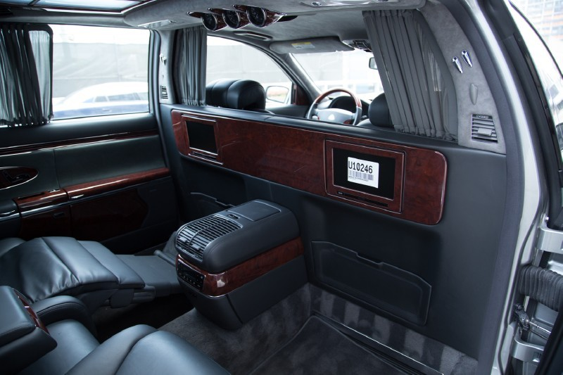 Illustration for article titled Why Buy A New S600 When This Insanely Opulent Maybach 62 Is Way Less?